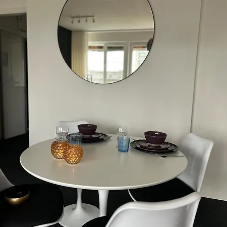 Apartamento In Zuid Met Zicht Op De Stroom Amberes