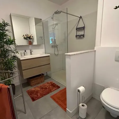 Apartamento In Zuid Met Zicht Op De Stroom